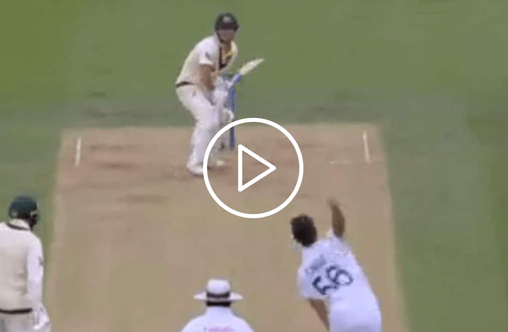[Watch] Josh Tongue Traps David Warner Plumb in Front Of The Stumps With a Beauty